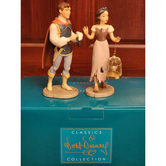 WDCC Walt Disney Classics Snow White Prince I'm Wishing for the One I Love Box - Picture 2 of 16